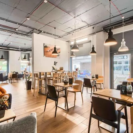 Urban Chic - Luxury For Up To 20 Guests In Mennica Residence, Center *