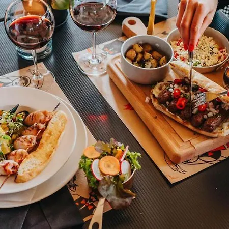 Urban Chic - Luxury For Up To 20 Guests In Mennica Residence, Center アパート *