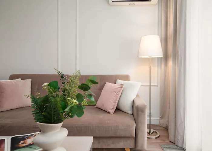 Close-urban Chic - Luxury For Up To 20 Guests In Mennica Residence, Center Apartment