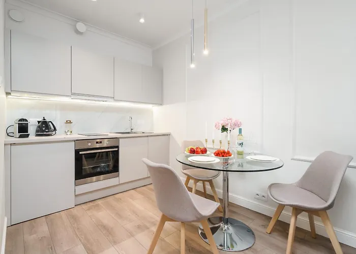 Apartment Close-urban Chic - Luxury For Up To 20 Guests In Mennica Residence, Center Warsaw